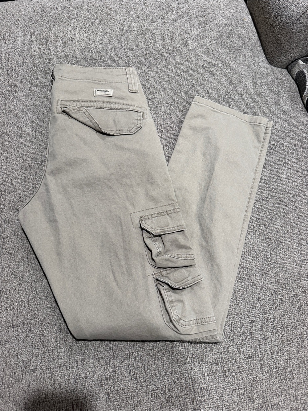 Wrangler Men's tan Cargo Pants with Flap Pockets